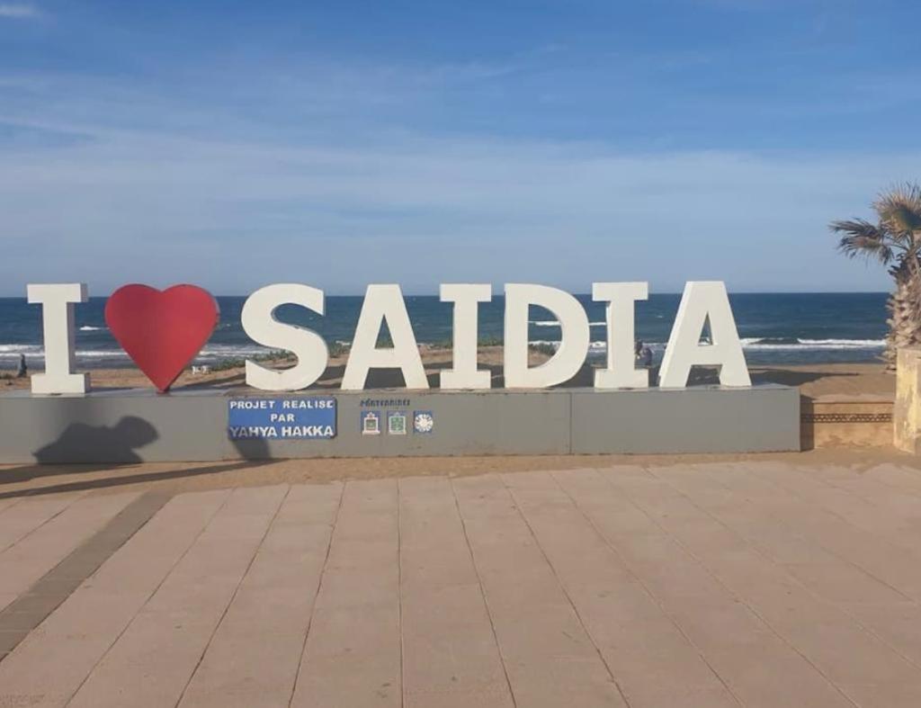 Maison Du Bonheur En Bord De Mer Avec Piscine Saidia Bagian luar foto